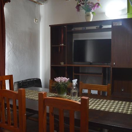 Aparthotel Bahia Неукен Екстер'єр фото
