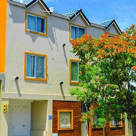 Aparthotel Bahia Неукен Екстер'єр фото